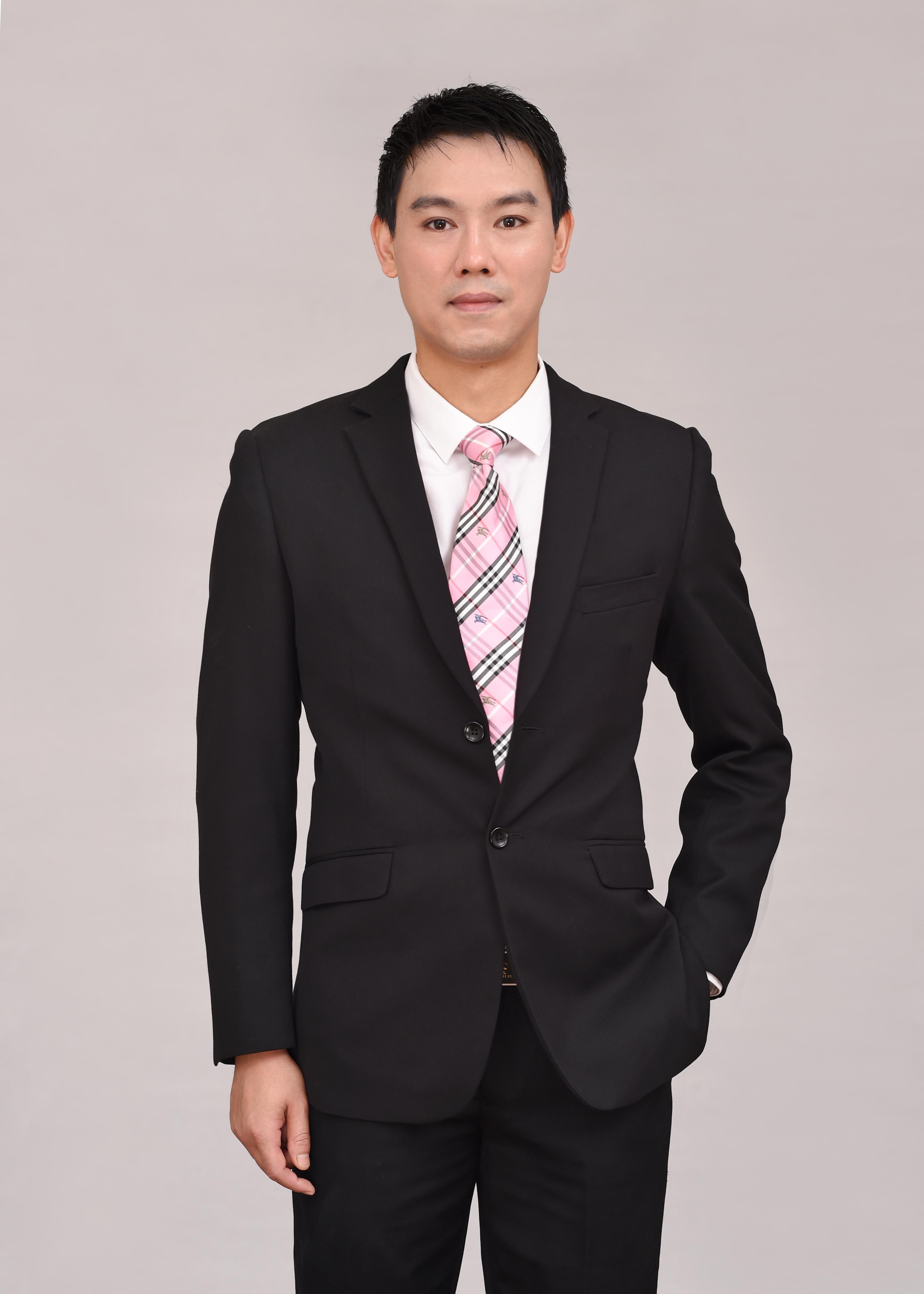 方秀均 包装与印刷设计负责人